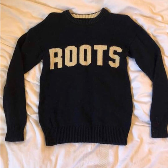 Roots Navy Crew Knit Sweater - Picture 1 of 3